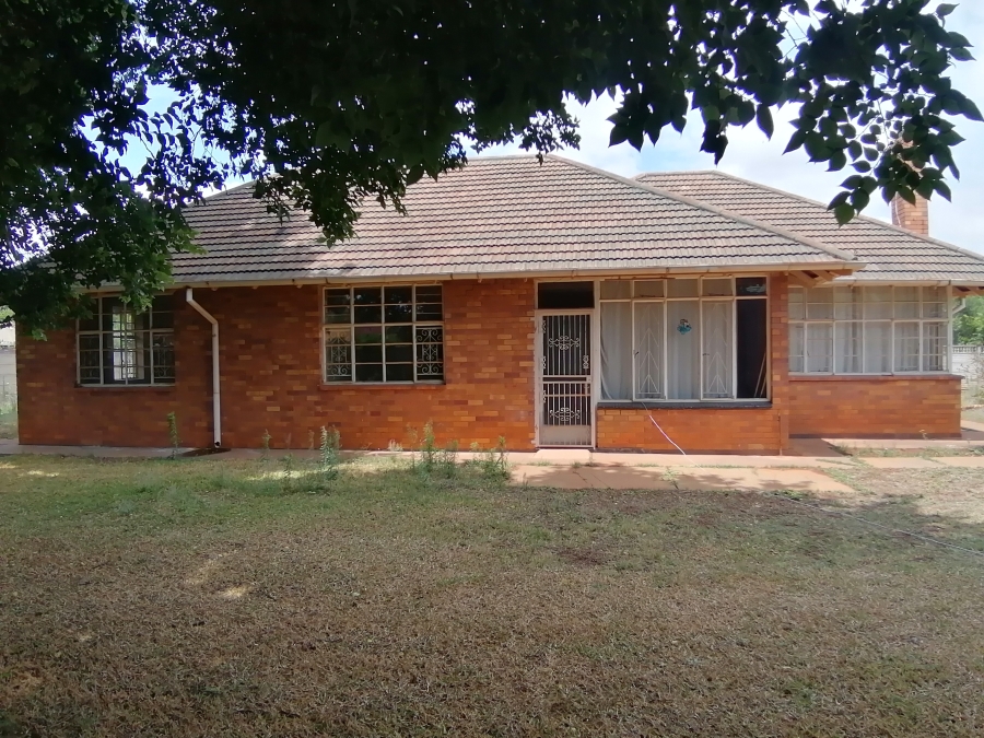 3 Bedroom Property for Sale in Stilfontein Ext 1 North West